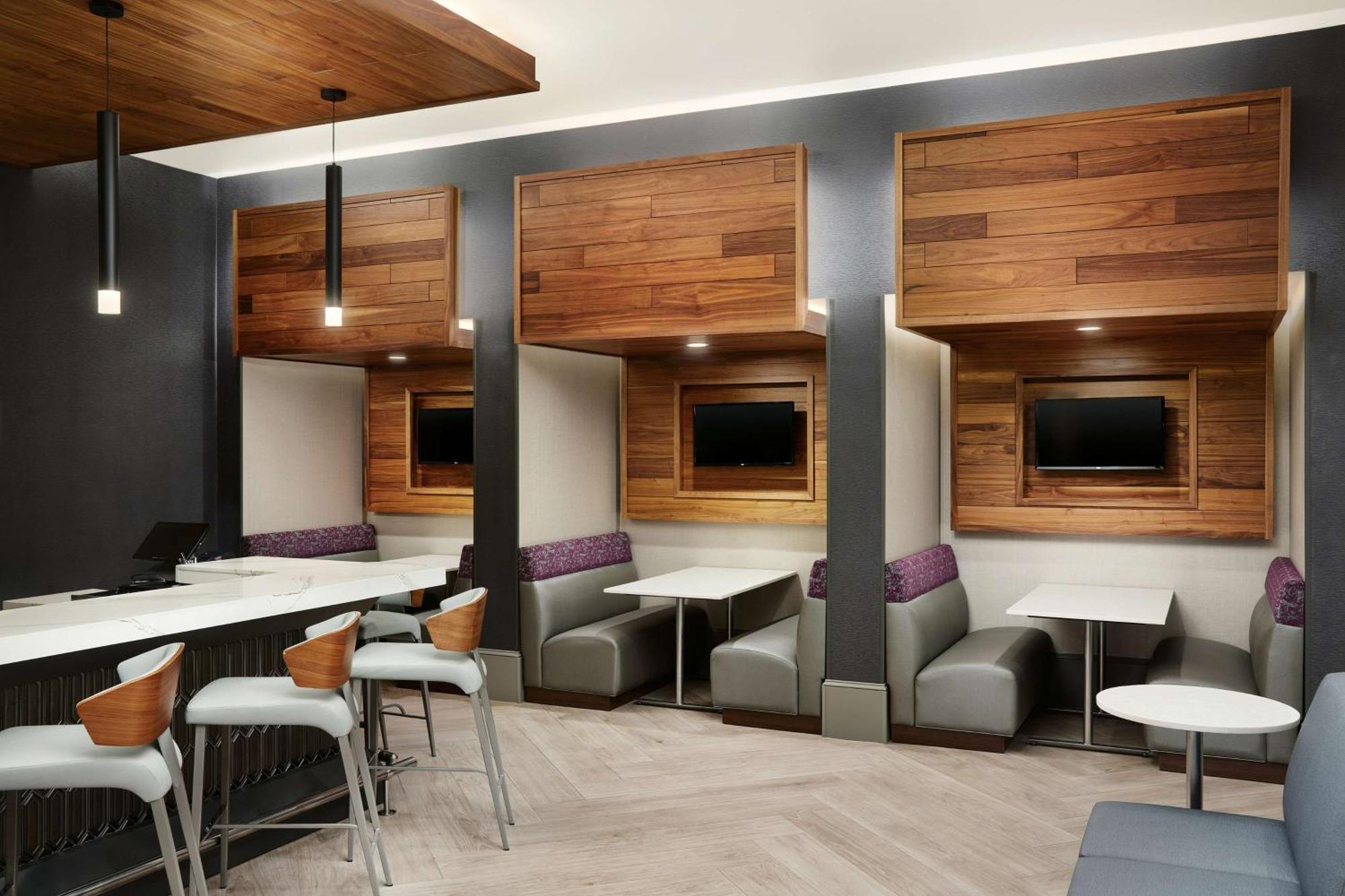 Embassy Suites By Hilton Atlanta Airport North Hapeville المظهر الخارجي الصورة