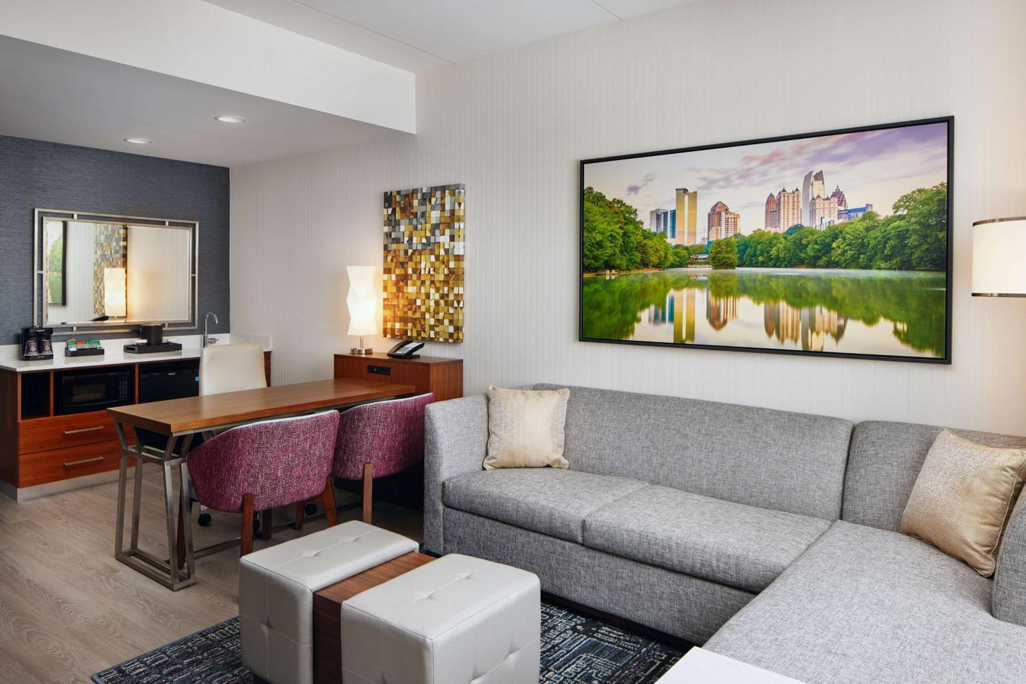 Embassy Suites By Hilton Atlanta Airport North Hapeville المظهر الخارجي الصورة