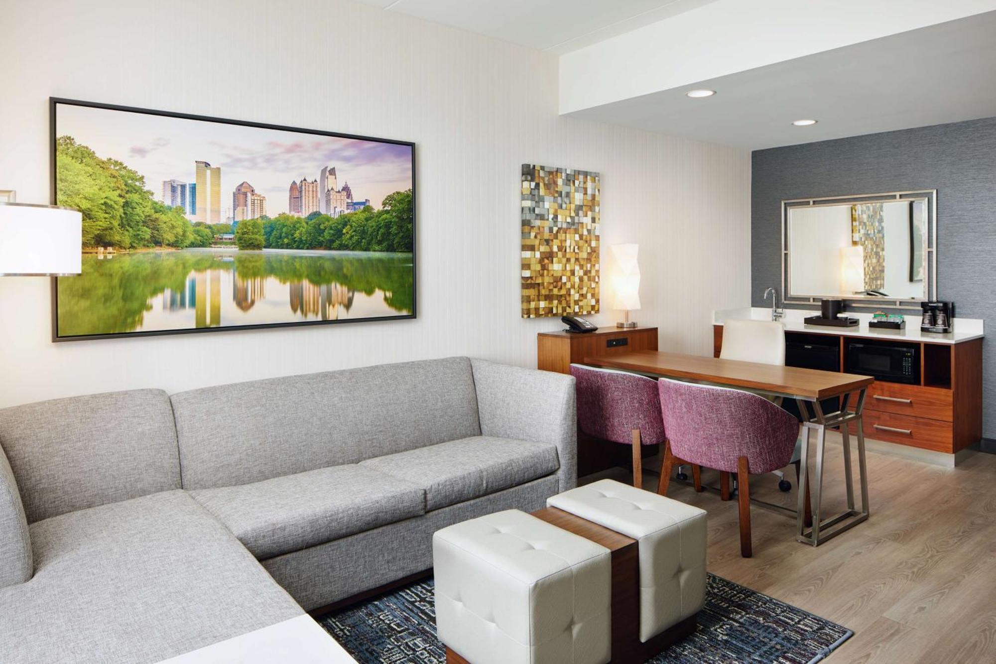 Embassy Suites By Hilton Atlanta Airport North Hapeville المظهر الخارجي الصورة