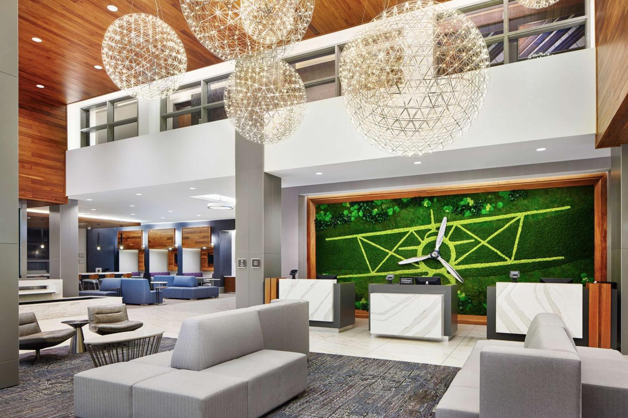 Embassy Suites By Hilton Atlanta Airport North Hapeville المظهر الخارجي الصورة